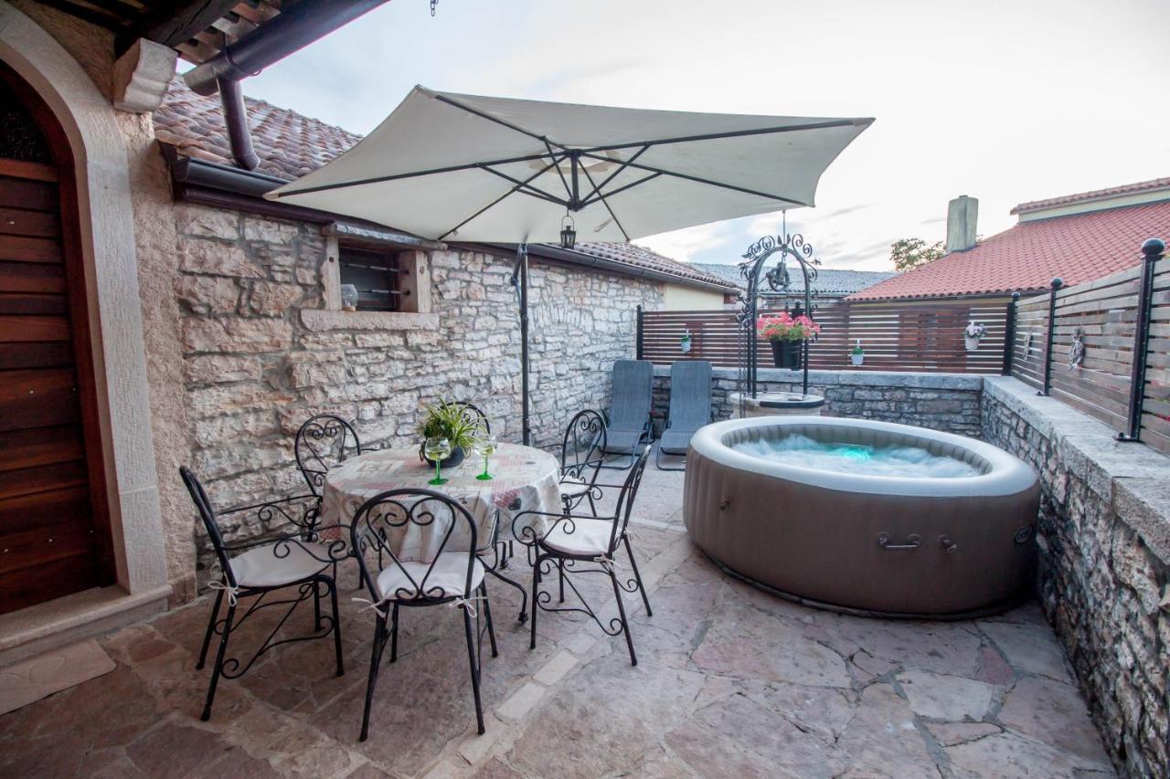 Apartament Stara Kuca Heki Zewnętrze zdjęcie
